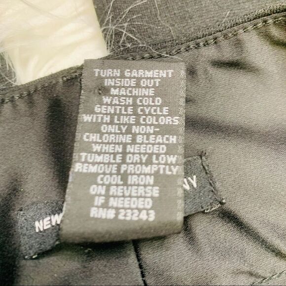 10/$25🦋 NY&CO Black Stretch Bootcut Slacks - Size 2P - Picture 7 of 12